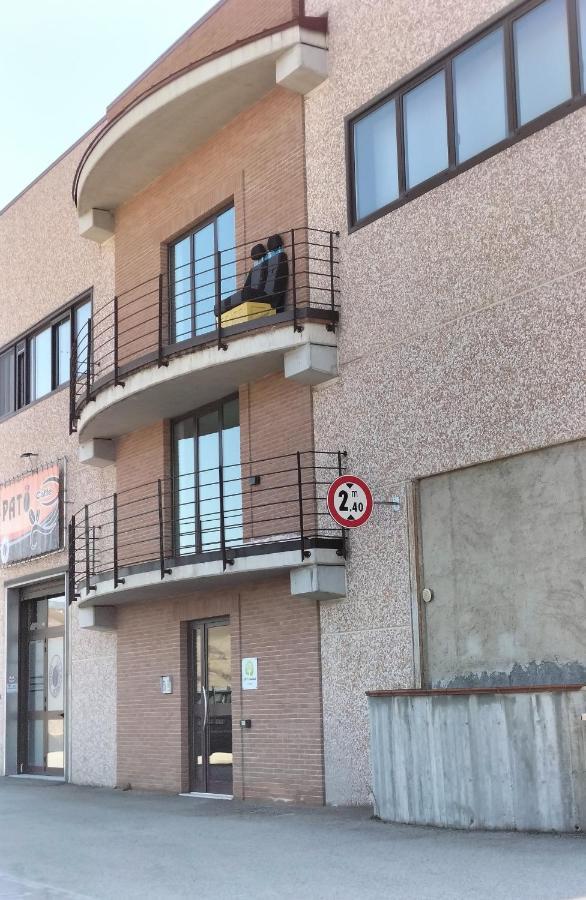 Apartamento Twin House Tito Exterior foto